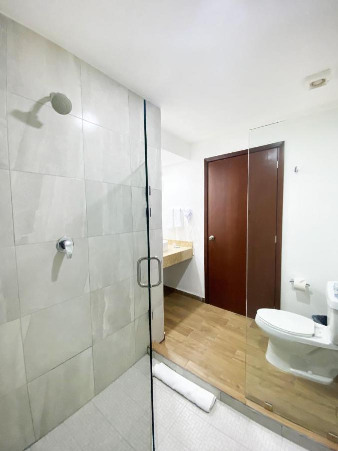 Hotel Pacific Blue Масатлан Екстериор снимка